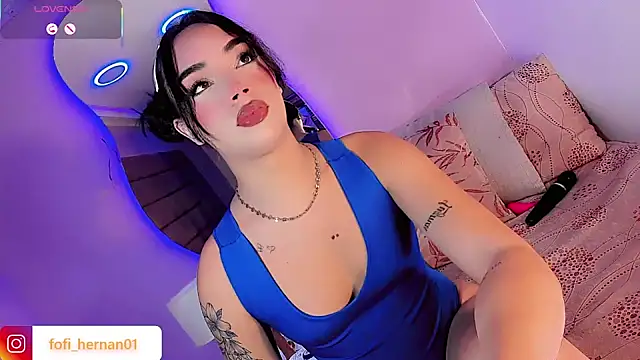 Snapshot of Sofi_hdz chatting on May 3, 8:37 pm Sofi hdz online show from May 3, 8:37 pm