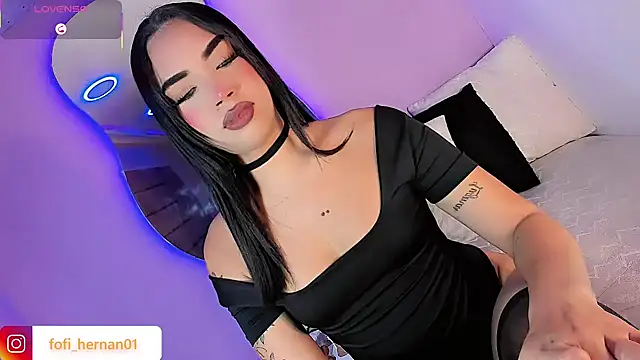 Snapshot of Sofi_hdz chatting on May 8, 9:42 pm Sofi hdz online show from May 8, 9:42 pm