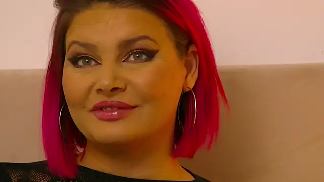 Snapshot of RissaRheys chatting on December 3, 11:57 pm RissaRheys online show from December 3, 11:57 pm