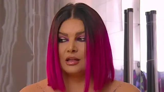 Snapshot of RissaRheys chatting on February 16, 6:43 pm RissaRheys online show from February 16, 6:43 pm