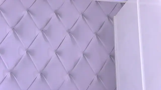 Snapshot of RissaRheys chatting on October 25, 7:19 pm RissaRheys online show from October 25, 7:19 pm