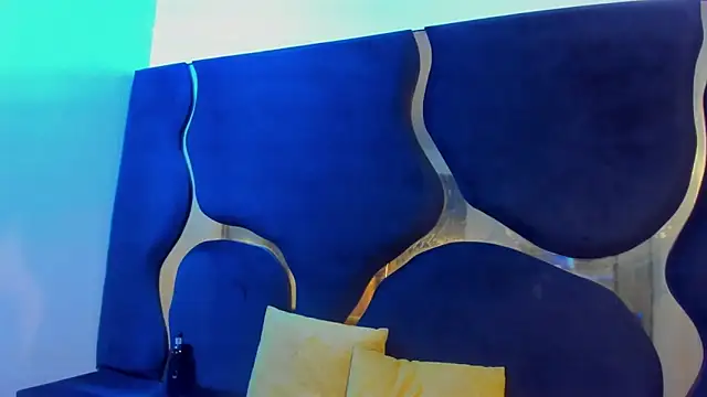 Snapshot of Ivanna18_x chatting on October 30, 3:41 am Ivanna18 x online show from October 30, 3:41 am