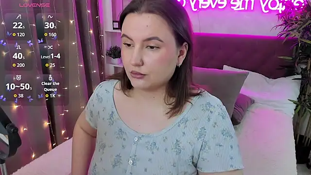 FeralPeach online show from February 6, 6:07 am