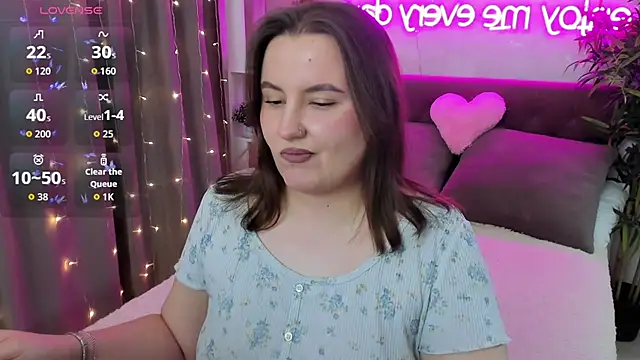 FeralPeach online show from March 5, 7:26 am