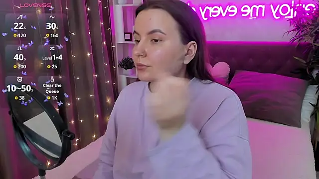 FeralPeach online show from March 14, 6:19 am