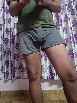 Collegeboywithbigweapan21 online show from July 19, 4:54 pm