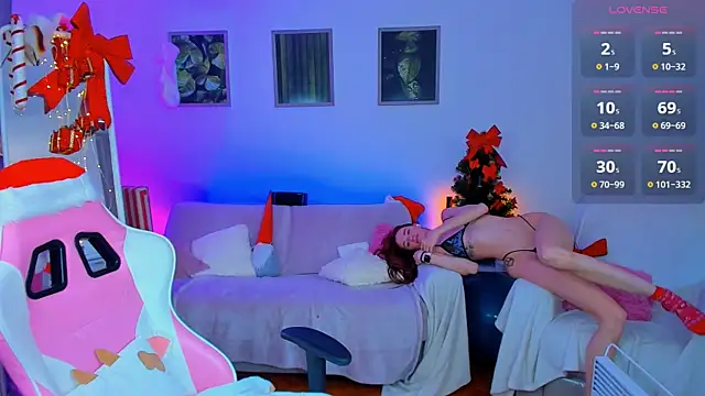 Alyssa Smitt online show from December 19, 11:50 am