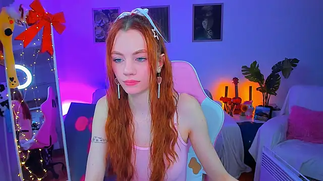 Snapshot of Alyssa_Smitt chatting on January 27, 2:20 am Alyssa Smitt online show from January 27, 2:20 am