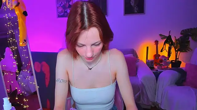 Snapshot of Alyssa_Smitt chatting on October 9, 1:47 am Alyssa Smitt online show from October 9, 1:47 am