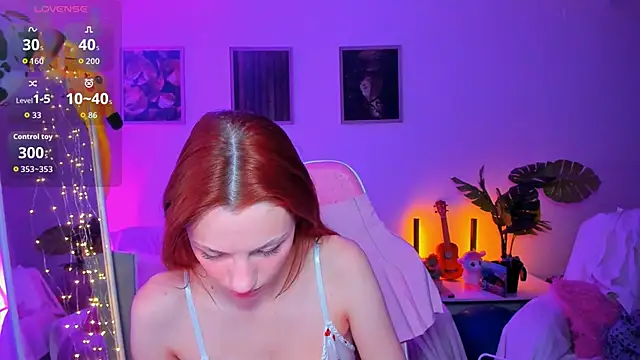 Snapshot of Alyssa_Smitt chatting on November 23, 12:32 am Alyssa Smitt online show from November 23, 12:32 am