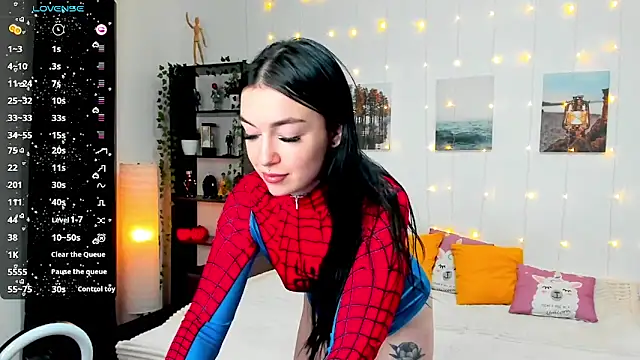 Snapshot of Magic_Allie chatting on December 24, 8:27 pm Magic Allie online show from December 24, 8:27 pm