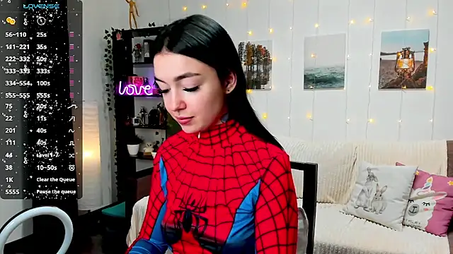 Snapshot of Magic_Allie chatting on January 20, 8:18 pm Magic Allie online show from January 20, 8:18 pm