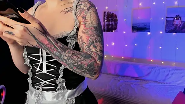 Snapshot of Magic_Allie chatting on September 14, 5:39 am Magic Allie online show from September 14, 5:39 am