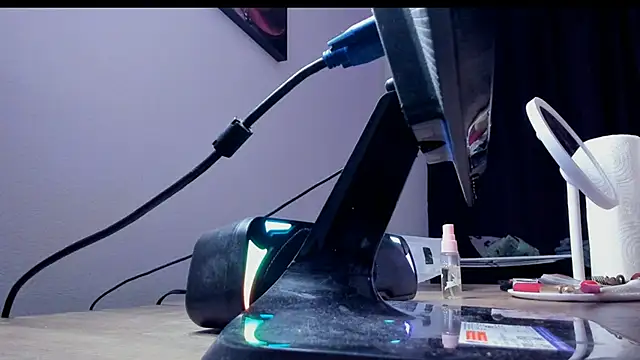 Snapshot of Magic_Allie chatting on December 3, 6:21 am Magic Allie online show from December 3, 6:21 am