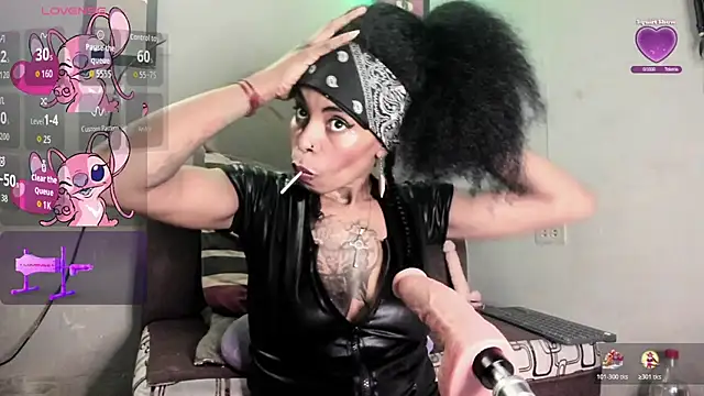 Snapshot of sexy-Bunny chatting on December 18, 10:38 pm sexy-Bunny online show from December 18, 10:38 pm