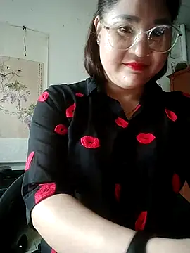 Rose DiDi online show from April 15, 3:35 am
