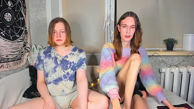 Snapshot of Calvin_and_Kevin chatting on January 11, 3:00 am Calvin and Kevin online show from January 11, 3:00 am