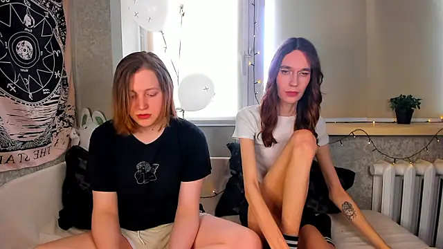 Snapshot of Calvin_and_Kevin chatting on January 17, 8:52 am Calvin and Kevin online show from January 17, 8:52 am