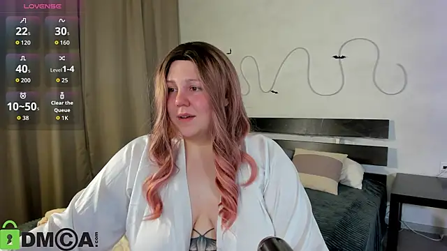 Ruth Oliver online show from October 31, 1:06 am