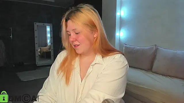 Ruth Oliver online show from November 4, 9:19 am