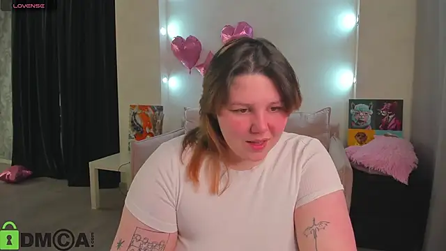 Ruth Oliver online show from May 20, 1:01 am