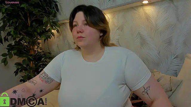 Ruth Oliver online show from July 2, 1:05 am