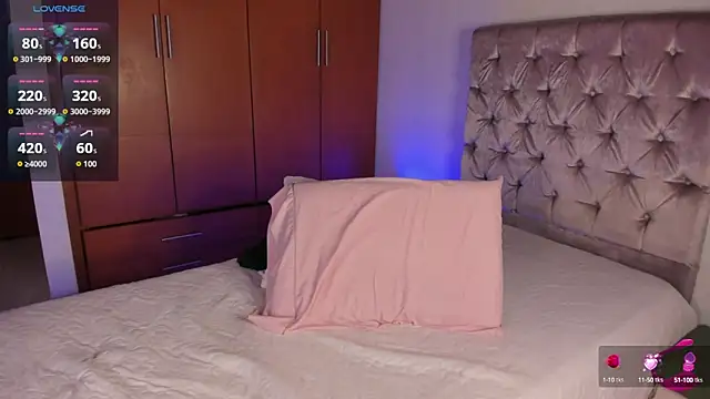 Snapshot of AlannaLove__ chatting on September 9, 12:10 am AlannaLove   online show from September 9, 12:10 am