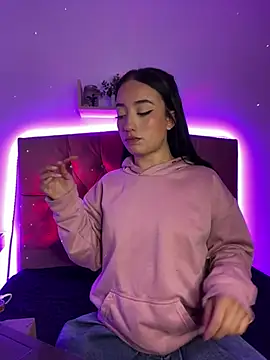 Ady 18 online show from February 13, 5:44 pm