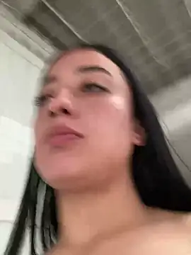 Ady 18 online show from February 17, 9:30 pm