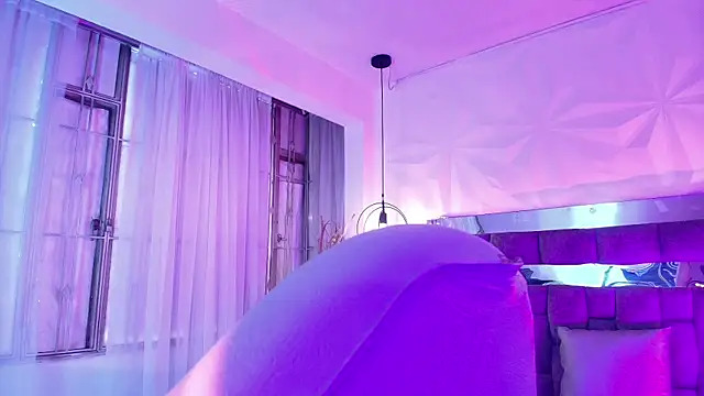 Snapshot of Queen_perla_ chatting on July 3, 12:55 pm Queen perla online show from July 3, 12:55 pm