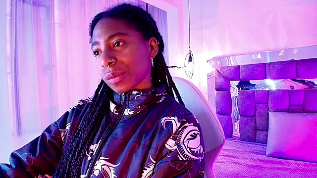 Snapshot of Queen_perla_ chatting on July 15, 1:38 pm Queen perla online show from July 15, 1:38 pm