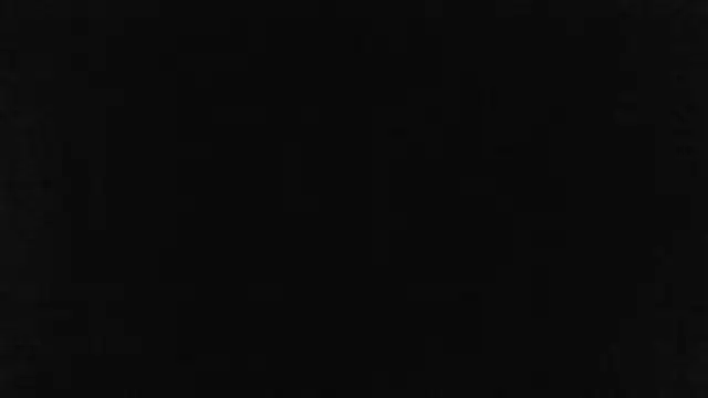 Kim and Mia online show from November 11, 4:40 pm