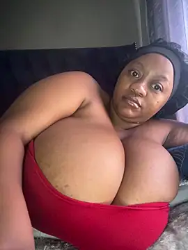 Chubbykarisma27 online show from April 28, 11:15 am