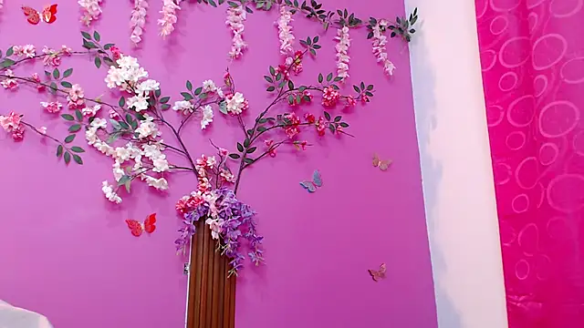 Snapshot of Watagatapitusberry1 chatting on February 14, 2:18 am Watagatapitusberry1 online show from February 14, 2:18 am