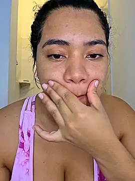 Snapshot of Watagatapitusberry1 chatting on November 5, 2:00 am Watagatapitusberry1 online show from November 5, 2:00 am