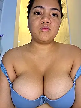 Snapshot of Watagatapitusberry1 chatting on November 27, 2:02 am Watagatapitusberry1 online show from November 27, 2:02 am