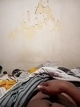 Uncletee112 online show from March 1, 9:33 am