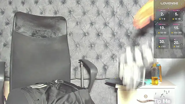 marcus smithh online show from December 12, 10:24 am