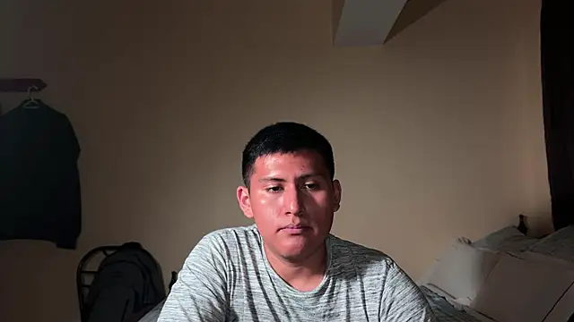 Snapshot of JoshuaTls08 chatting on January 1, 5:43 am JoshuaTls08 online show from January 1, 5:43 am