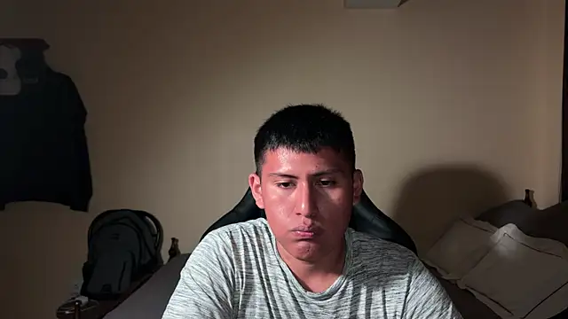 Snapshot of JoshuaTls08 chatting on February 2, 11:42 pm JoshuaTls08 online show from February 2, 11:42 pm