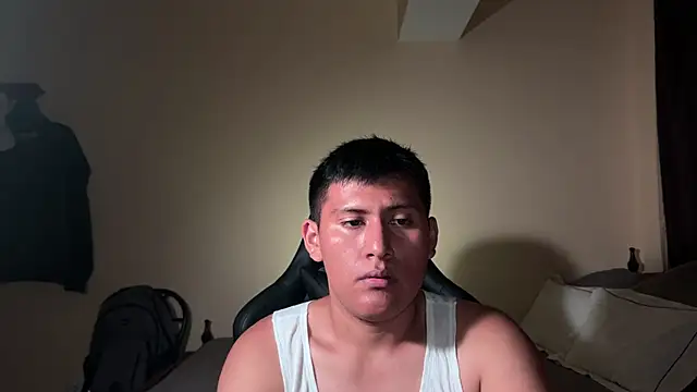 Snapshot of JoshuaTls08 chatting on February 9, 3:43 am JoshuaTls08 online show from February 9, 3:43 am