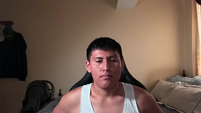 Snapshot of JoshuaTls08 chatting on February 14, 10:14 pm JoshuaTls08 online show from February 14, 10:14 pm