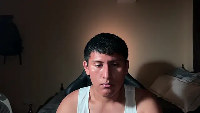 Snapshot of JoshuaTls08 chatting on March 7, 3:29 am JoshuaTls08 online show from March 7, 3:29 am