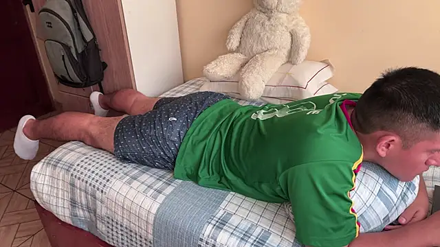 Snapshot of JoshuaTls08 chatting on September 30, 3:50 pm JoshuaTls08 online show from September 30, 3:50 pm