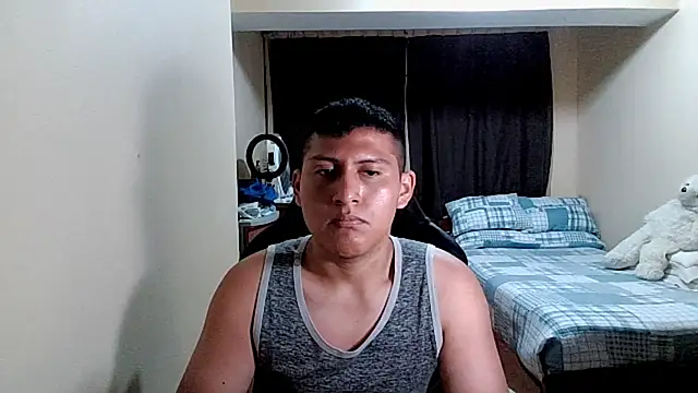 Snapshot of JoshuaTls08 chatting on October 3, 4:20 am JoshuaTls08 online show from October 3, 4:20 am