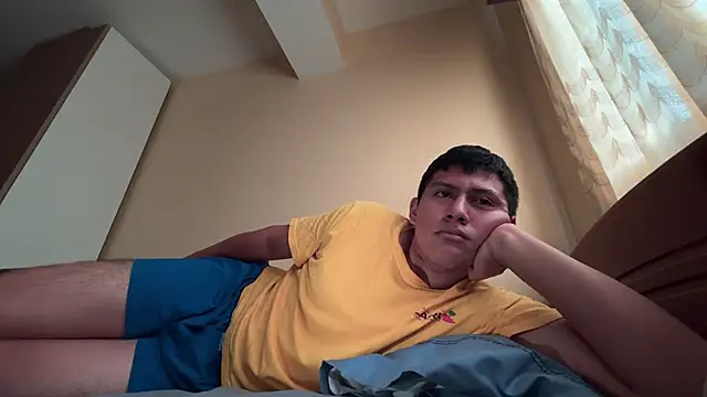 Snapshot of JoshuaTls08 chatting on November 8, 1:11 pm JoshuaTls08 online show from November 8, 1:11 pm