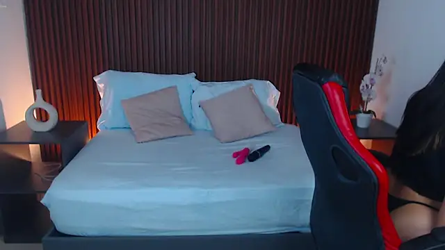 Snapshot of lizowenn_ chatting on February 25, 12:45 pm lizowenn online show from February 25, 12:45 pm