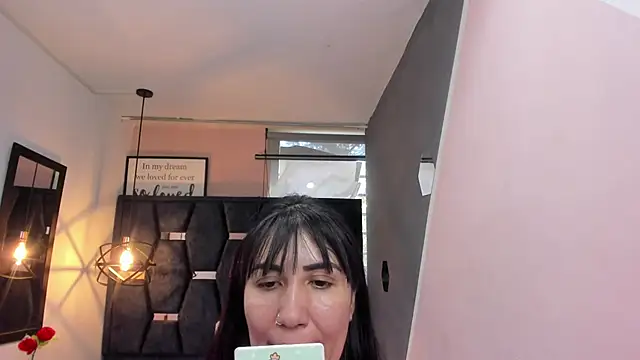 GiaFox  online show from November 27, 1:46 pm