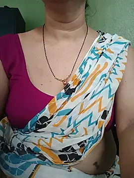 Snapshot of Rosy-B chatting on May 27, 12:07 am Rosy-B online show from May 27, 12:07 am