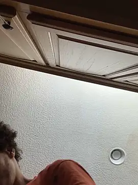 Snapshot of Clearlytothepoint420 chatting on December 3, 7:43 am Clearlytothepoint420 online show from December 3, 7:43 am